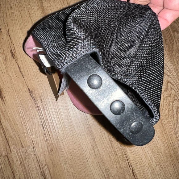 NWT Authentic Burberry Hat - Picture 3 of 7